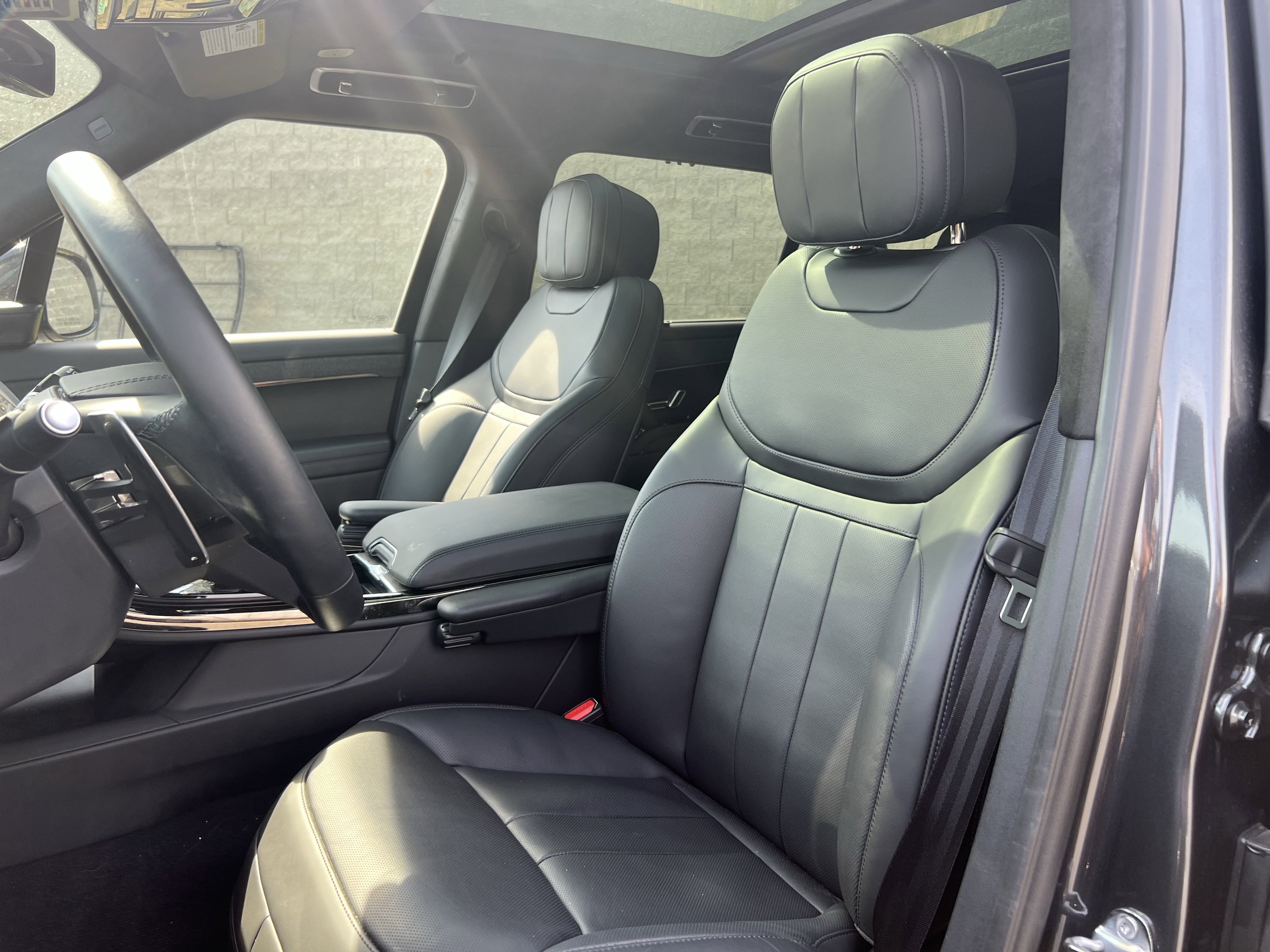 Certified 2025 Land Rover Range Rover Sport Autobiography image 18