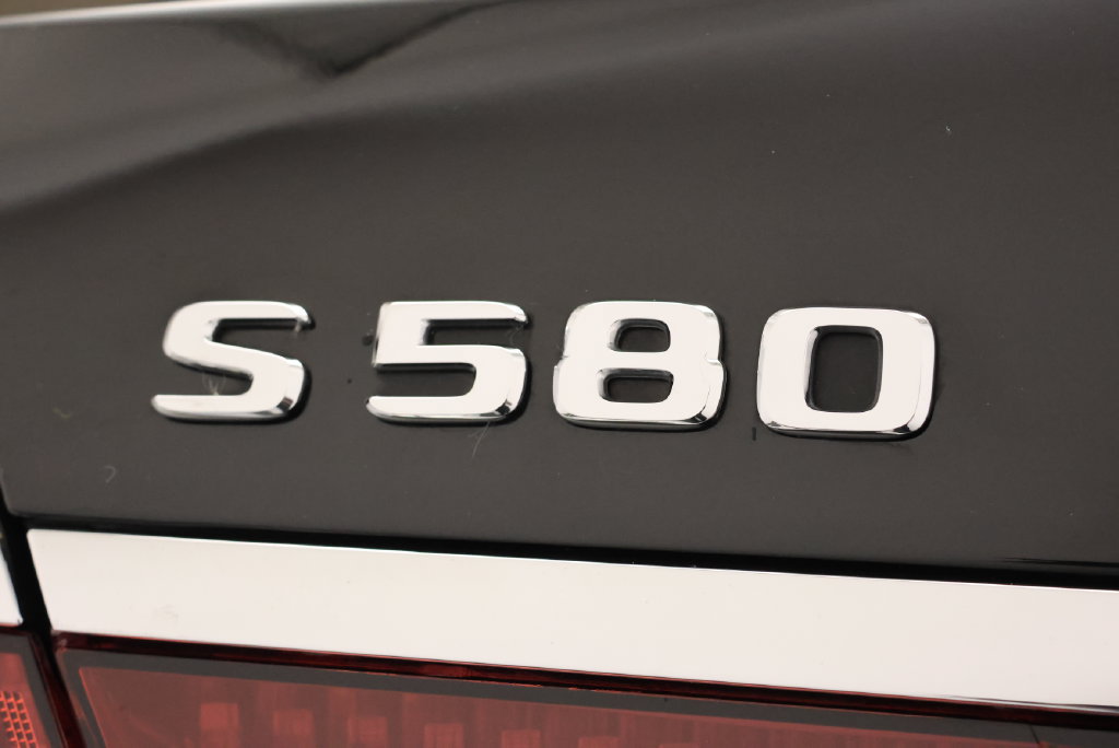 Certified 2023 Mercedes-Benz S 580 4MATIC Sedan image 9