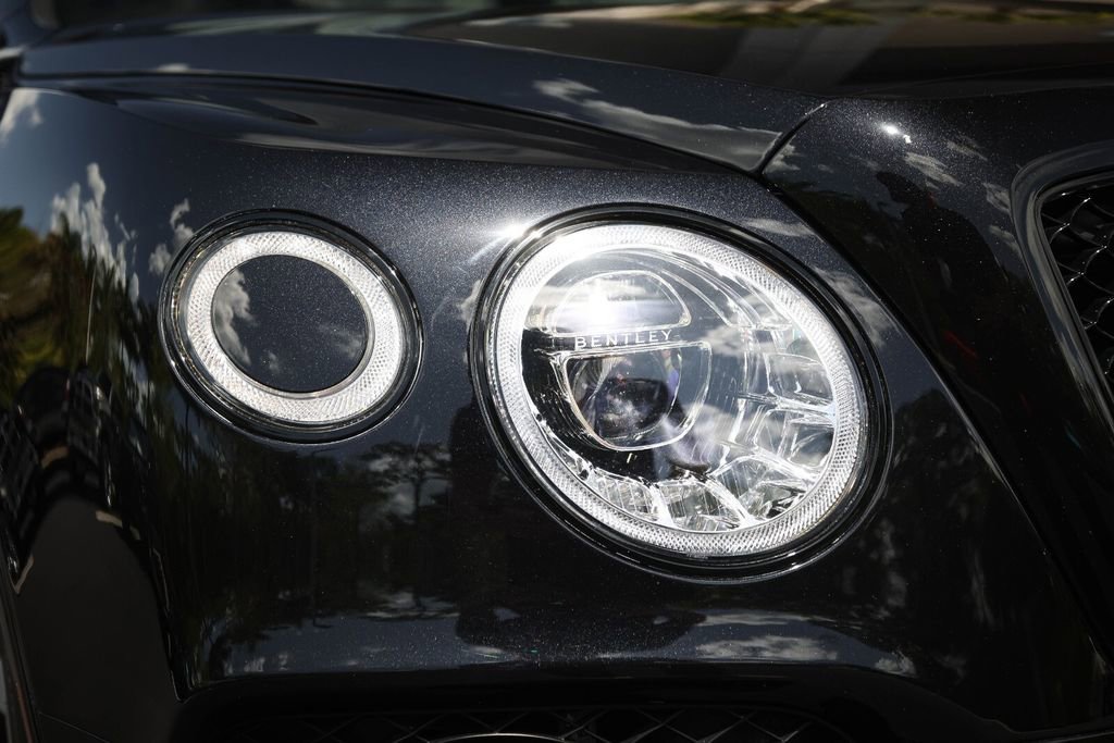 Used 2019 Bentley Bentayga image 12