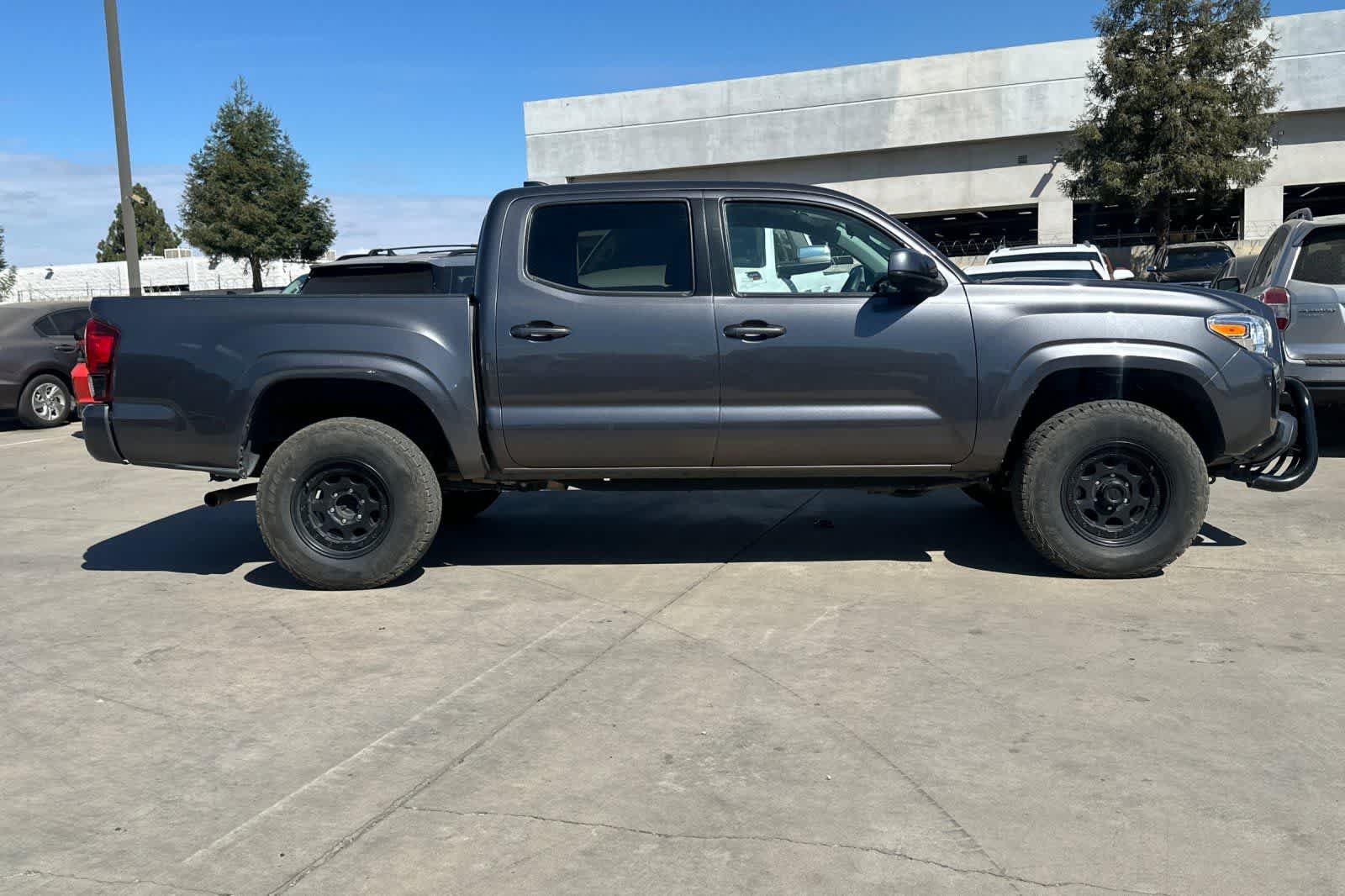 Used 2021 Toyota Tacoma SR w/ SR Convenience Package RWD image 9