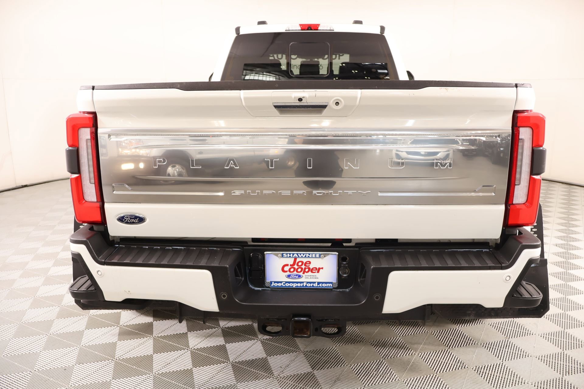 Used 2024 Ford F350 Platinum image 24