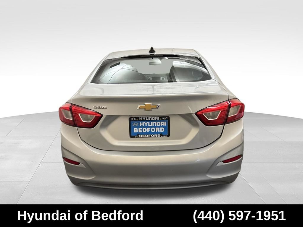 Used 2018 Chevrolet Cruze LS FWD image 6