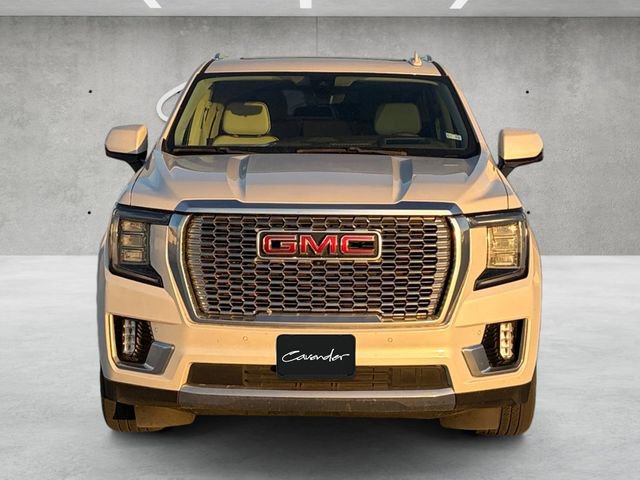 Used 2022 GMC Yukon Denali w/ Denali Premium Package image 9