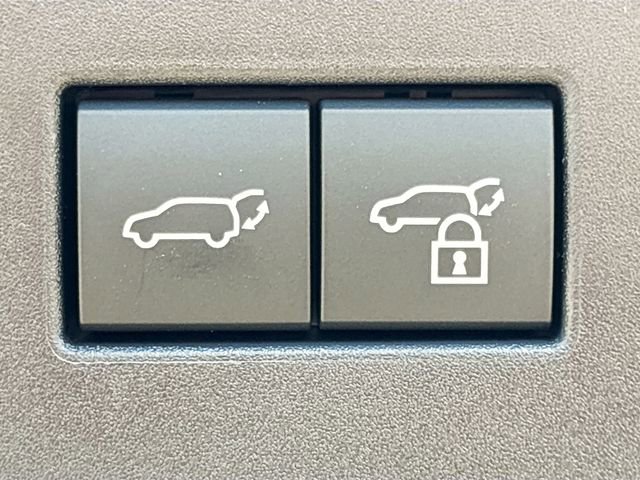 New 2026 Lexus LX 600 4WD w/ Premium Package image 14