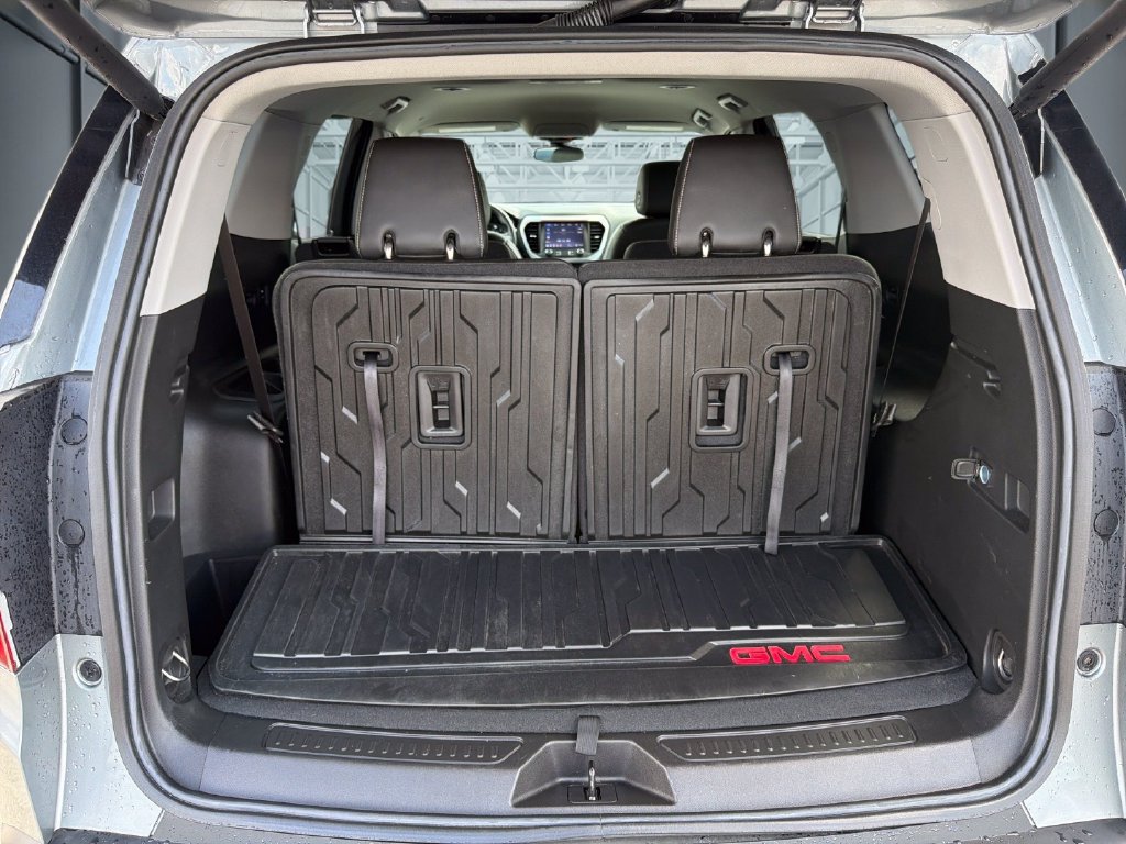 Certified 2023 GMC Acadia SLT w/ LPO, Floor Liner Package FWD image 26