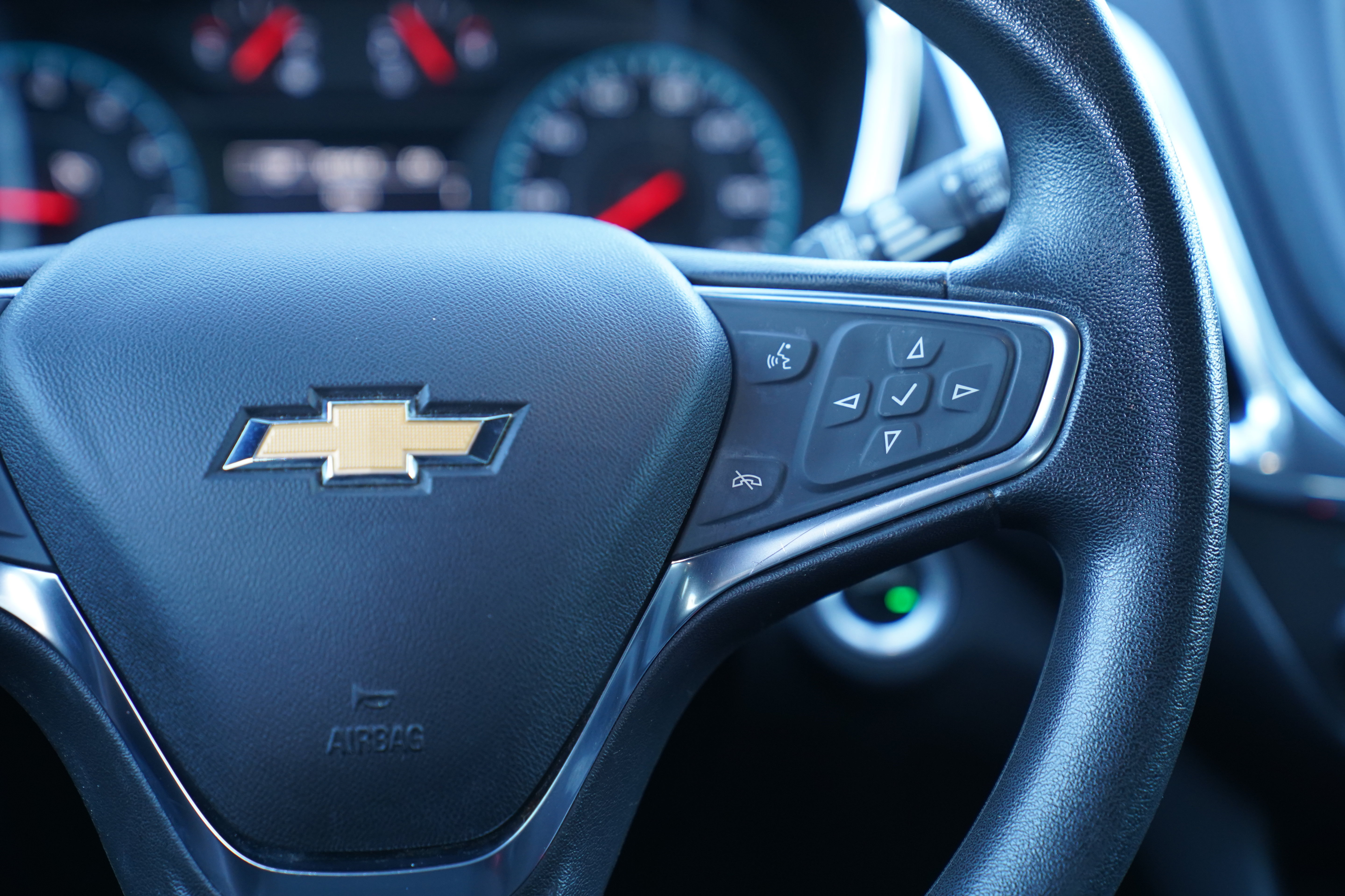 Used 2018 Chevrolet Equinox LT AWD/4WD image 19