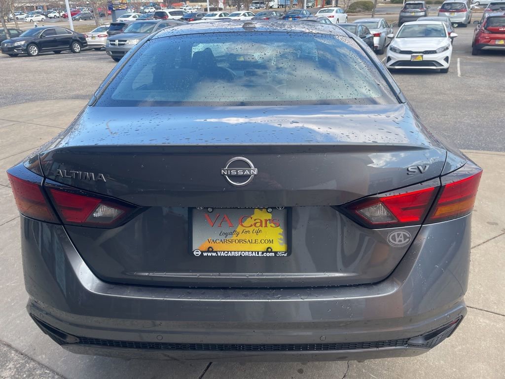 Used 2024 Nissan Altima 2.5 SV image 5