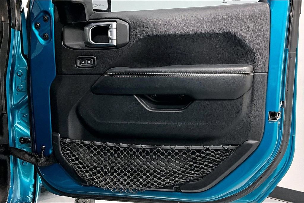 Used 2020 Jeep Wrangler Unlimited Sahara image 23