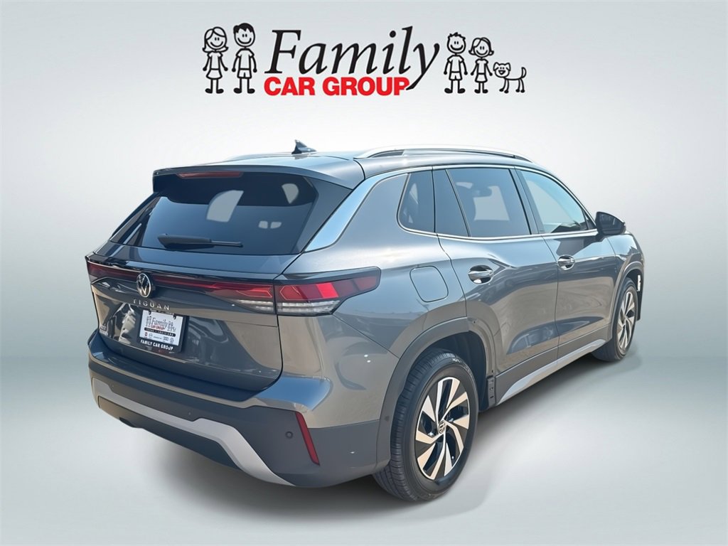New 2025 Volkswagen Tiguan S image 3