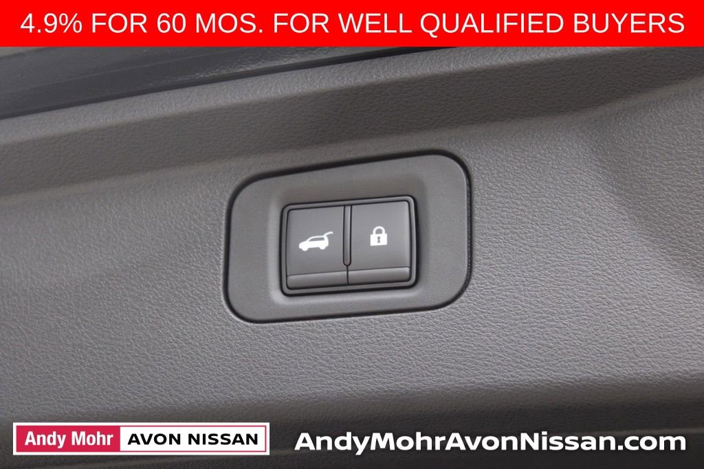 New 2026 Nissan Armada SL w/ Captain's Chari Seat Package image 6