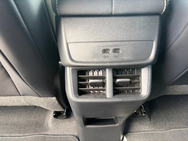 New 2027 GMC Terrain Elevation w/ Elevation Premium Package AWD/4WD image 29
