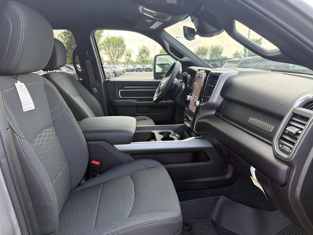 New 2026 RAM 2500 Big Horn AWD/4WD image 27