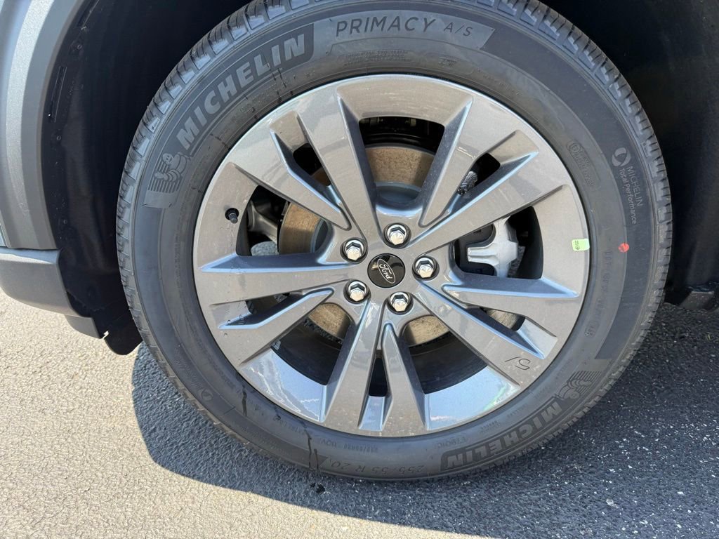New 2026 Ford Explorer Active w/ Active Comfort Package AWD/4WD image 9