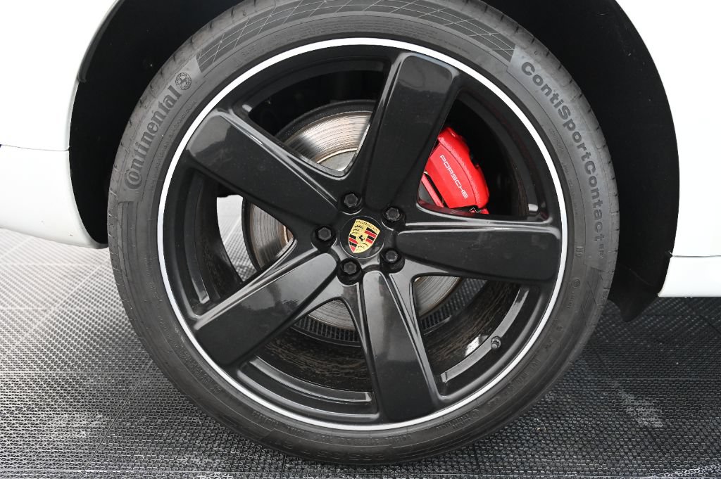 Used 2016 Porsche Macan Turbo w/ Premium Package Plus AWD/4WD image 51