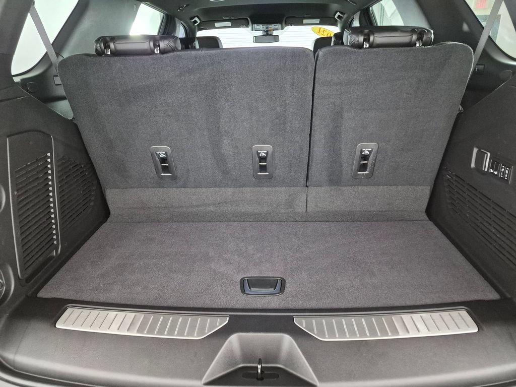 Used 2021 GMC Yukon Denali RWD image 27