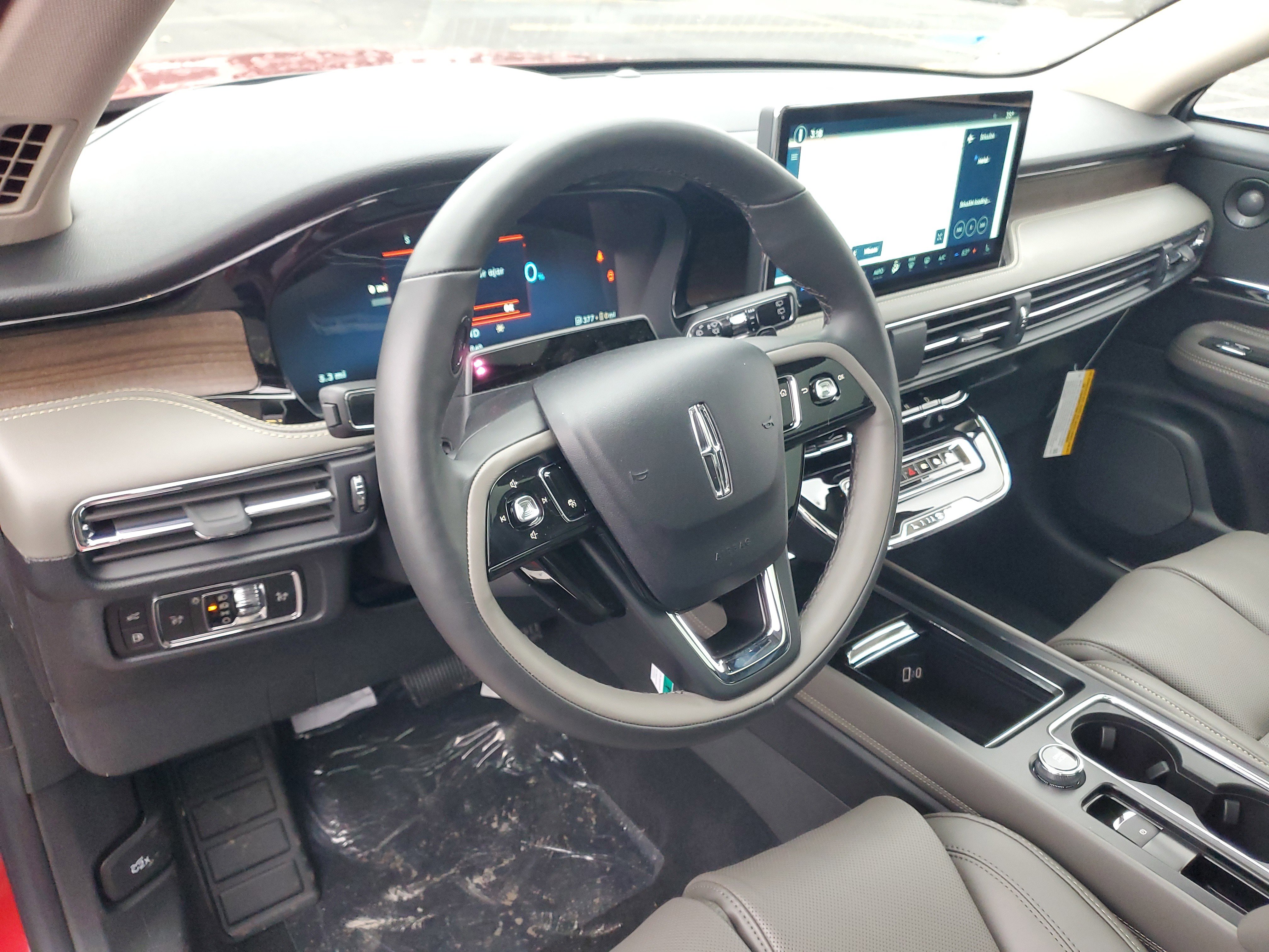 New 2026 Lincoln Corsair Grand Touring image 13