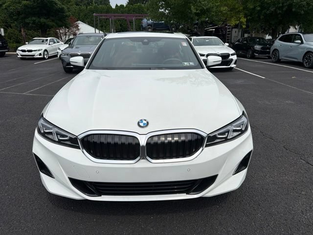 Used 2025 BMW 330i xDrive Sedan AWD/4WD image 3