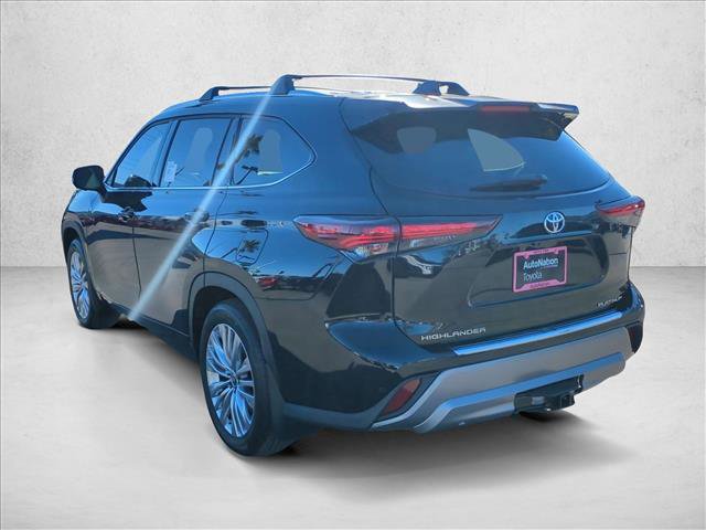 New 2026 Toyota Highlander Platinum image 9