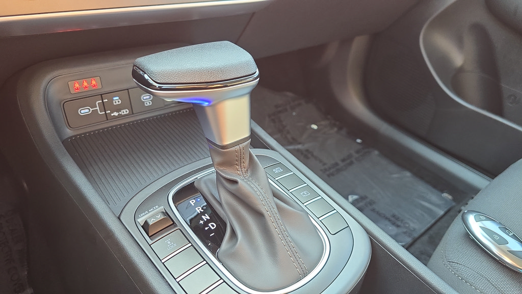 New 2027 Hyundai Kona SE AWD/4WD image 23