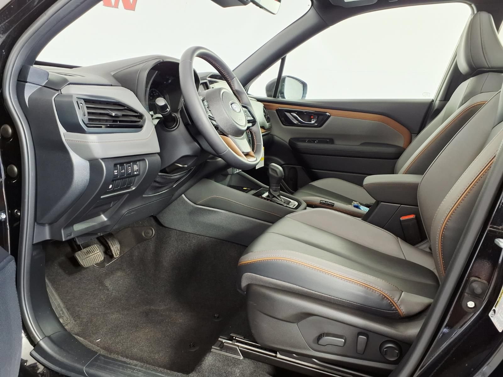 Used 2025 Subaru Forester Sport AWD/4WD image 11