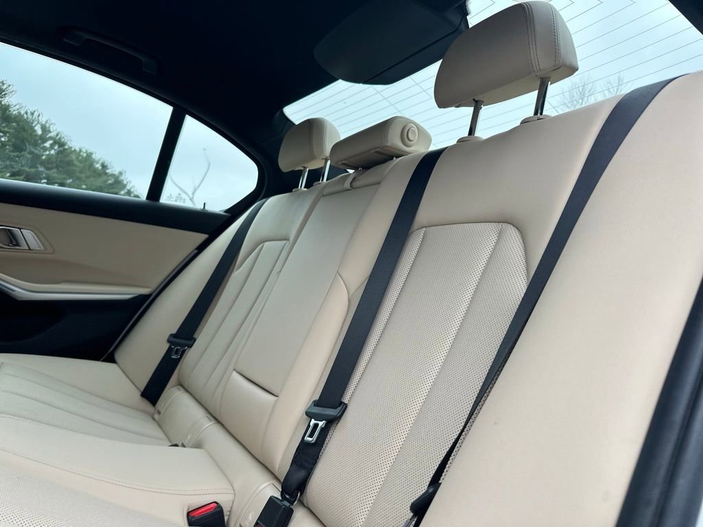 Certified 2023 BMW 330i xDrive Sedan w/ Premium Package image 24