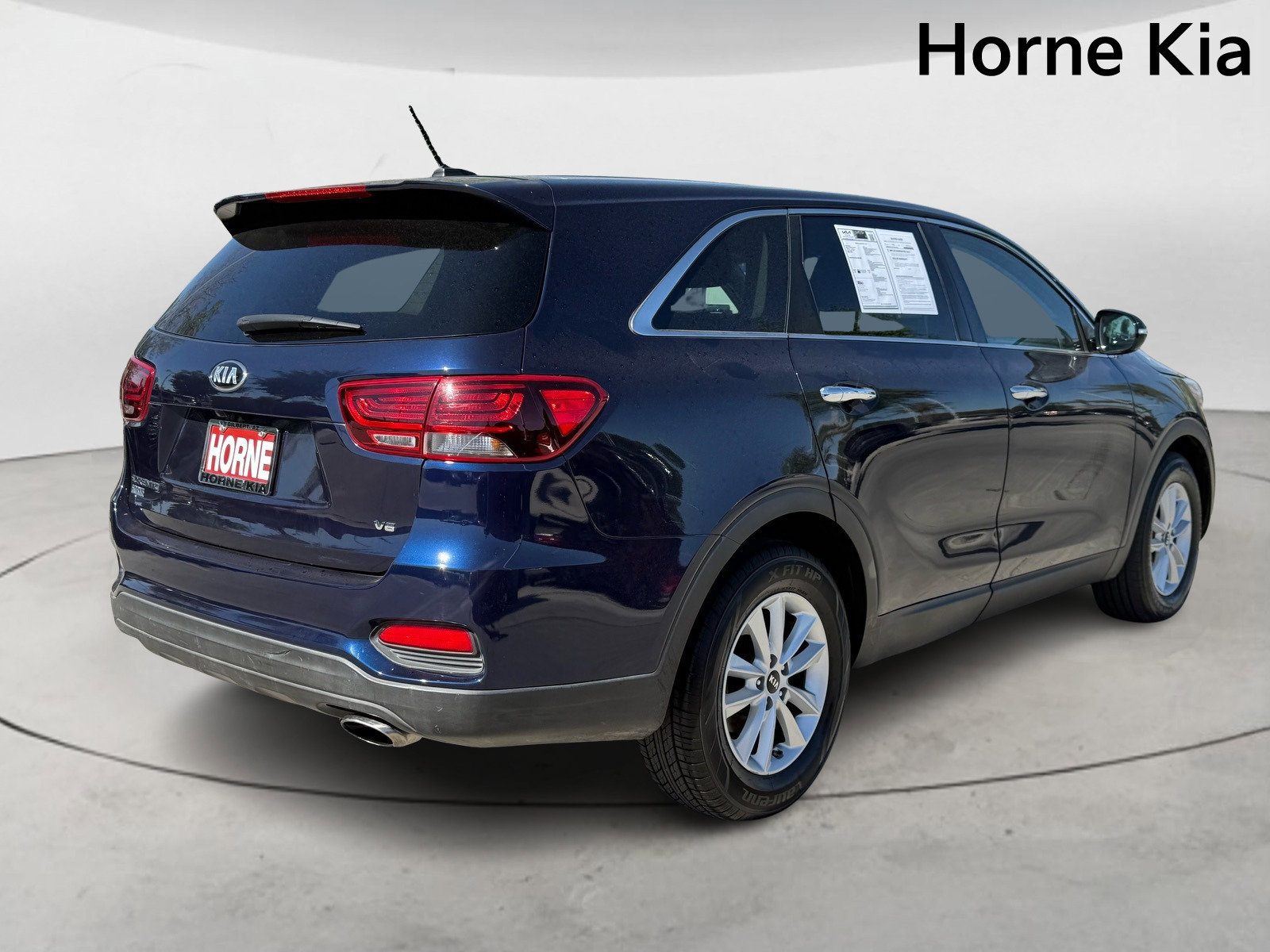 Used 2020 Kia Sorento LX image 4