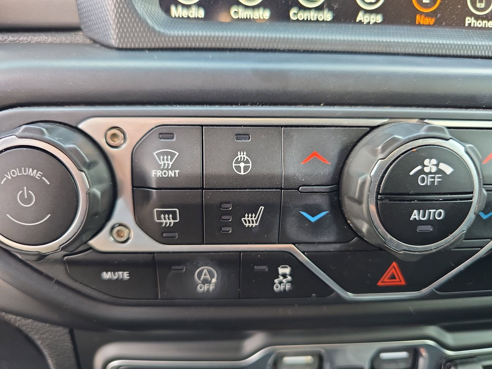 Used 2021 Jeep Gladiator Sport AWD/4WD image 19