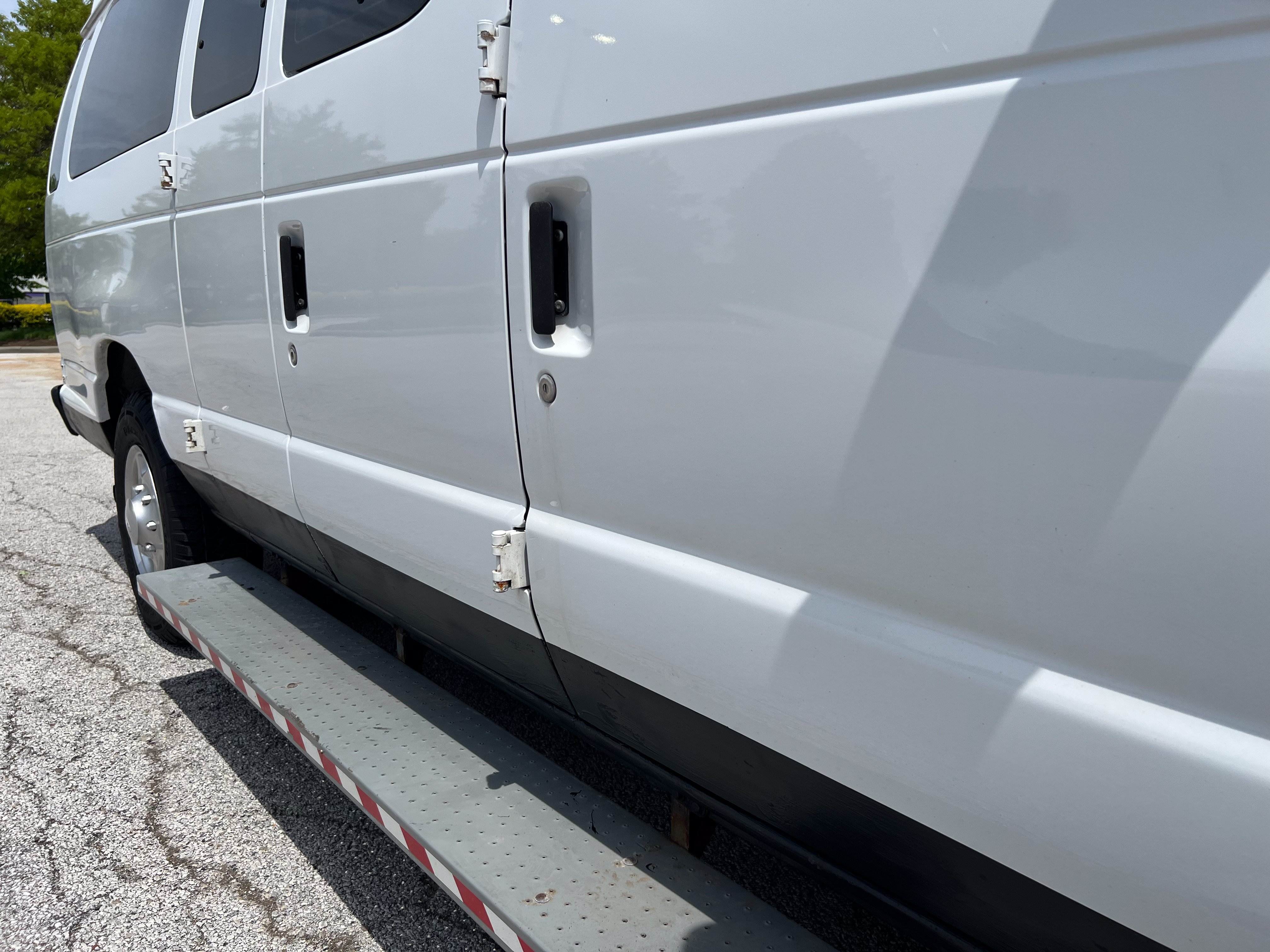 Used 2013 Ford E-250 and Econoline 250 Extended w/ PWR Group RWD image 39