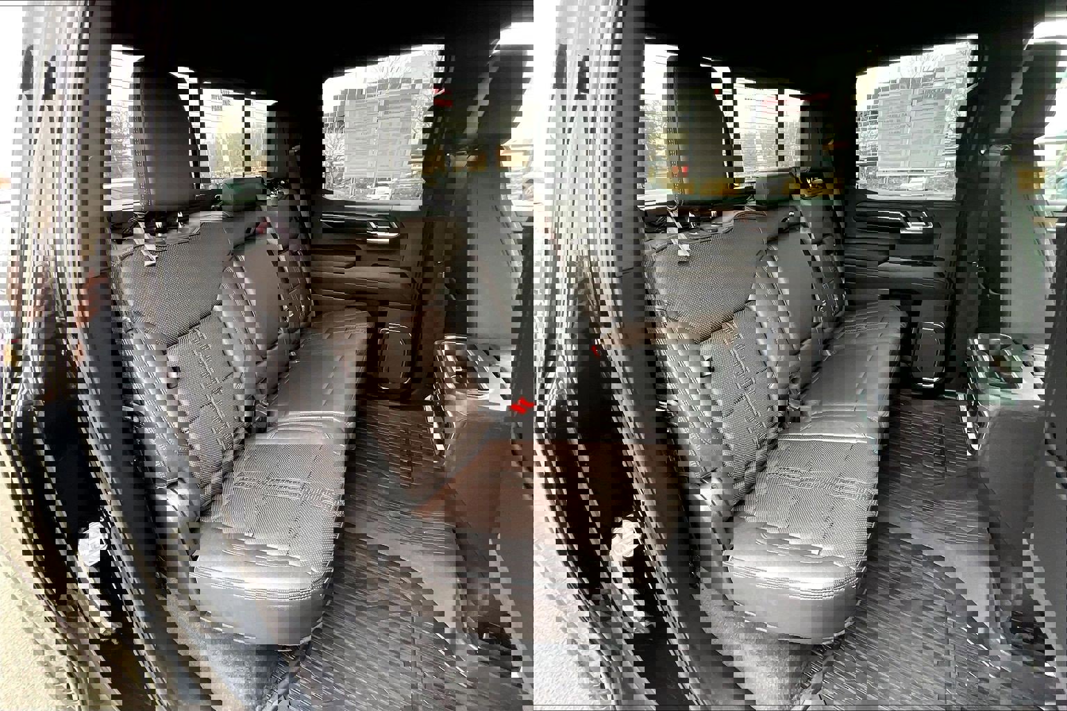 Used 2024 Chevrolet Silverado 1500 High Country w/ Z71 Off-Road Package image 25