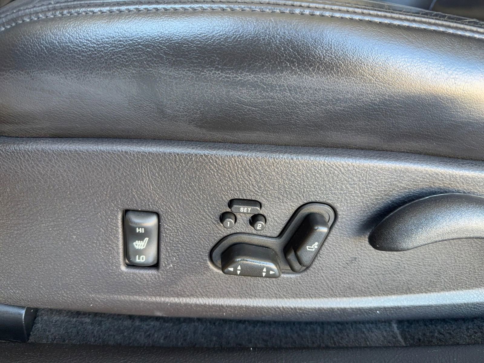 Used 2004 Chevrolet SSR w/ Preferred Equipment Group image 39