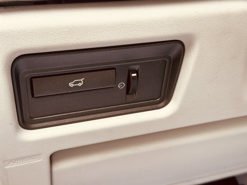 Used 2014 Land Rover Range Rover Evoque Pure Plus image 11