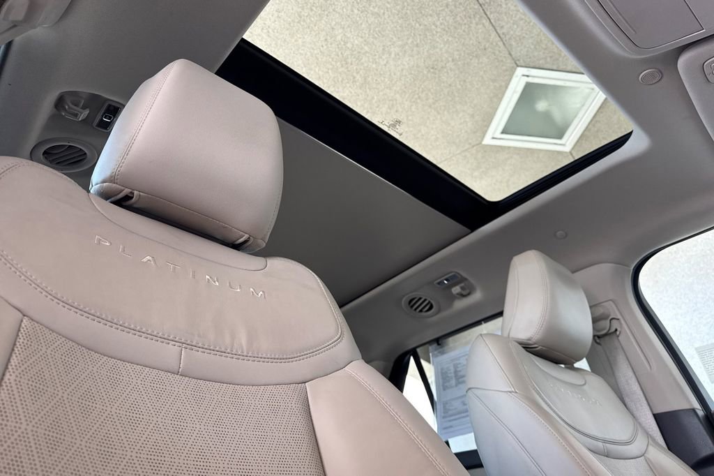 Used 2022 Ford Explorer Platinum w/ Class IV Trailer Tow Package image 20