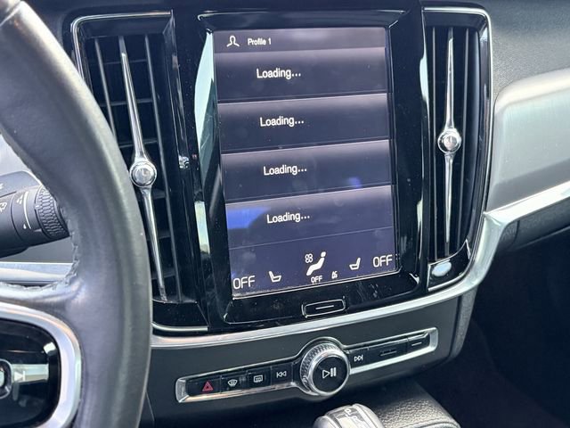 Used 2017 Volvo S90 T5 Momentum w/ Vision Package FWD image 10