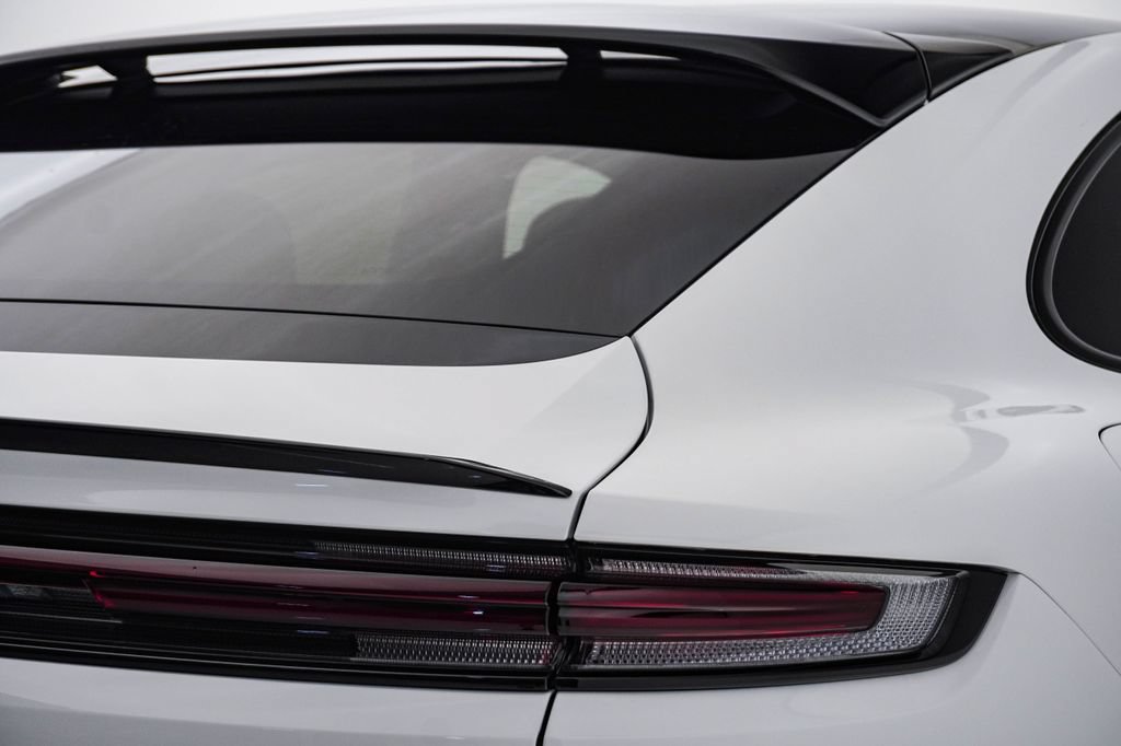 New 2026 Porsche Cayenne Coupe AWD/4WD image 13