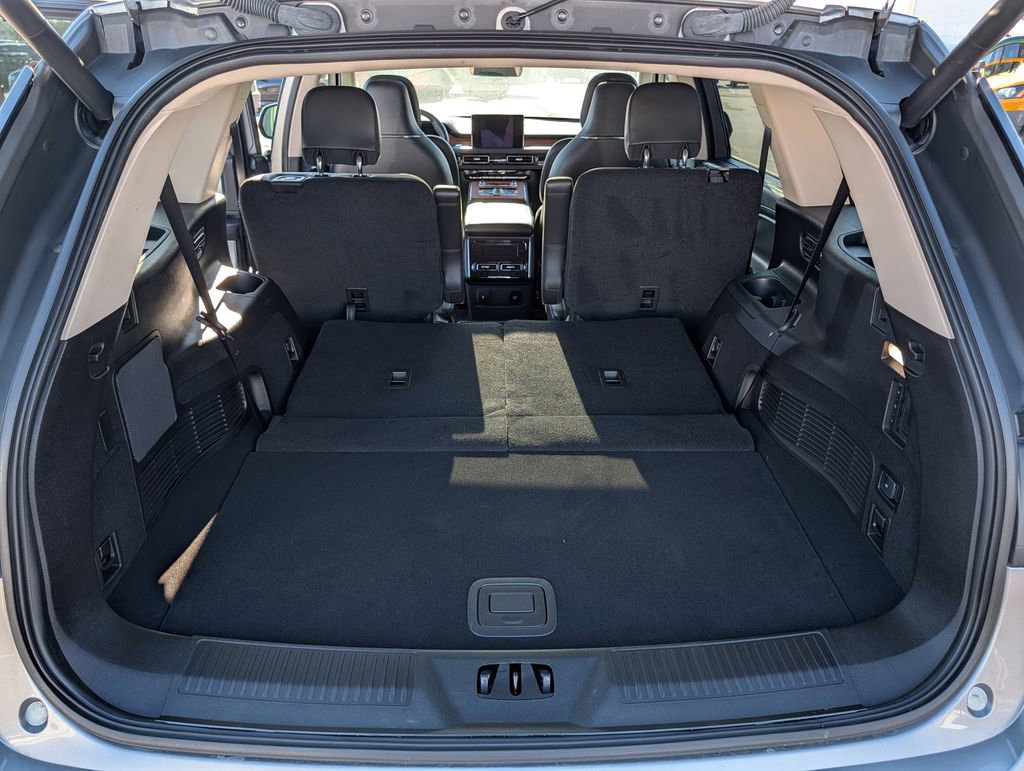 Used 2021 Lincoln Aviator Grand Touring w/ Equipment Group 302A image 13