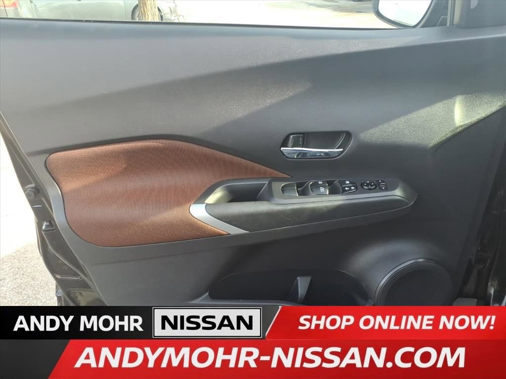 Used 2024 Nissan Kicks SR image 5