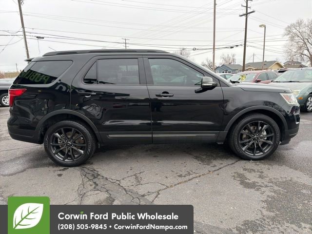 Used 2018 Ford Explorer XLT w/ Equipment Group 202A image 4