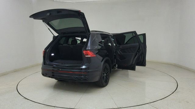 Used 2022 Volkswagen Tiguan SE R-Line image 76