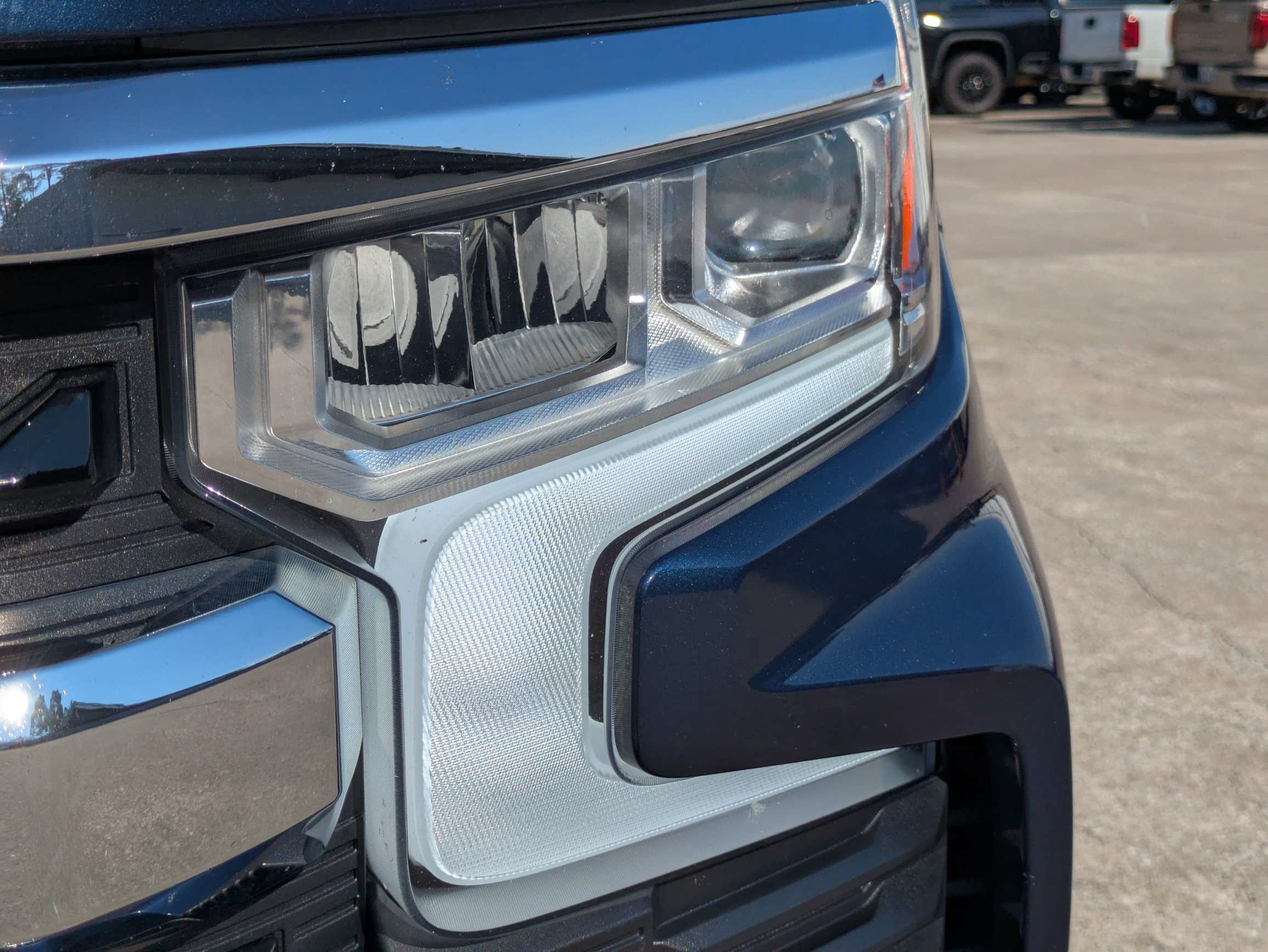 Certified 2023 Chevrolet Silverado 1500 LT w/ Protection Package AWD/4WD image 28