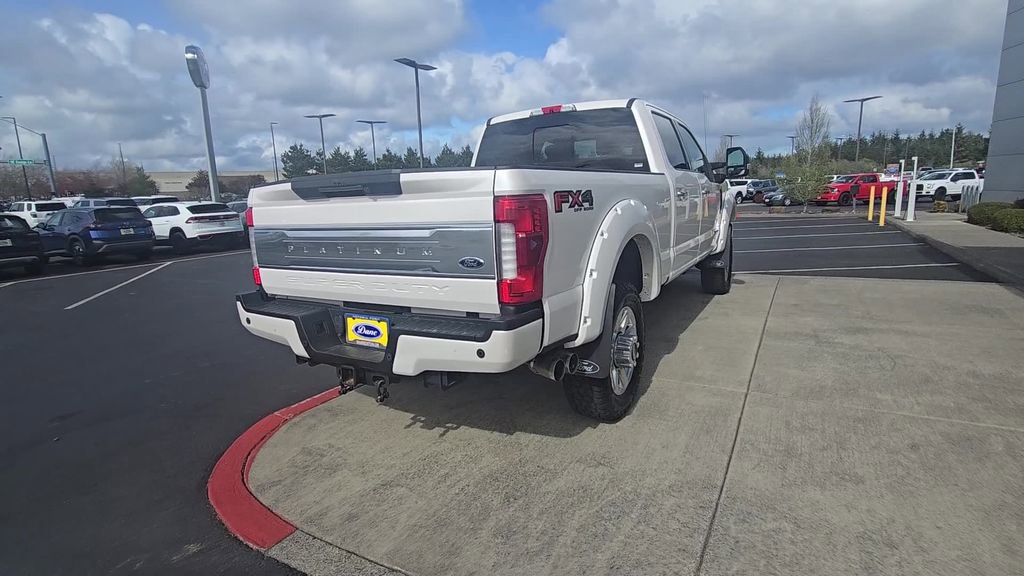 Used 2017 Ford F250 Platinum w/ Platinum Ultimate Package image 3