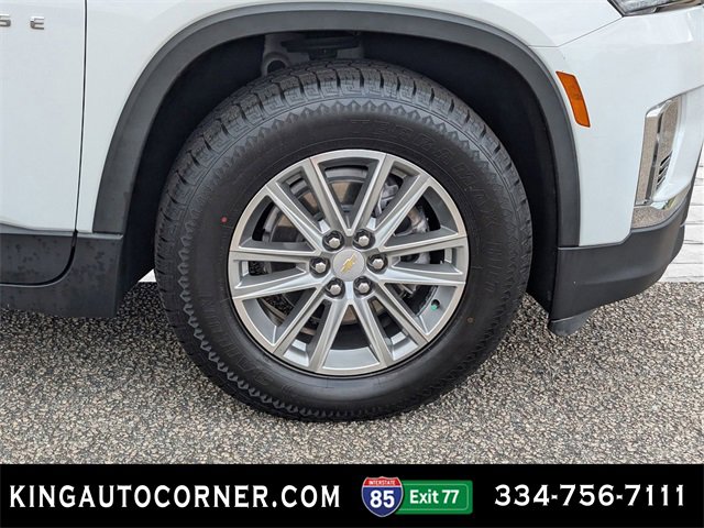 Used 2023 Chevrolet Traverse LT image 10