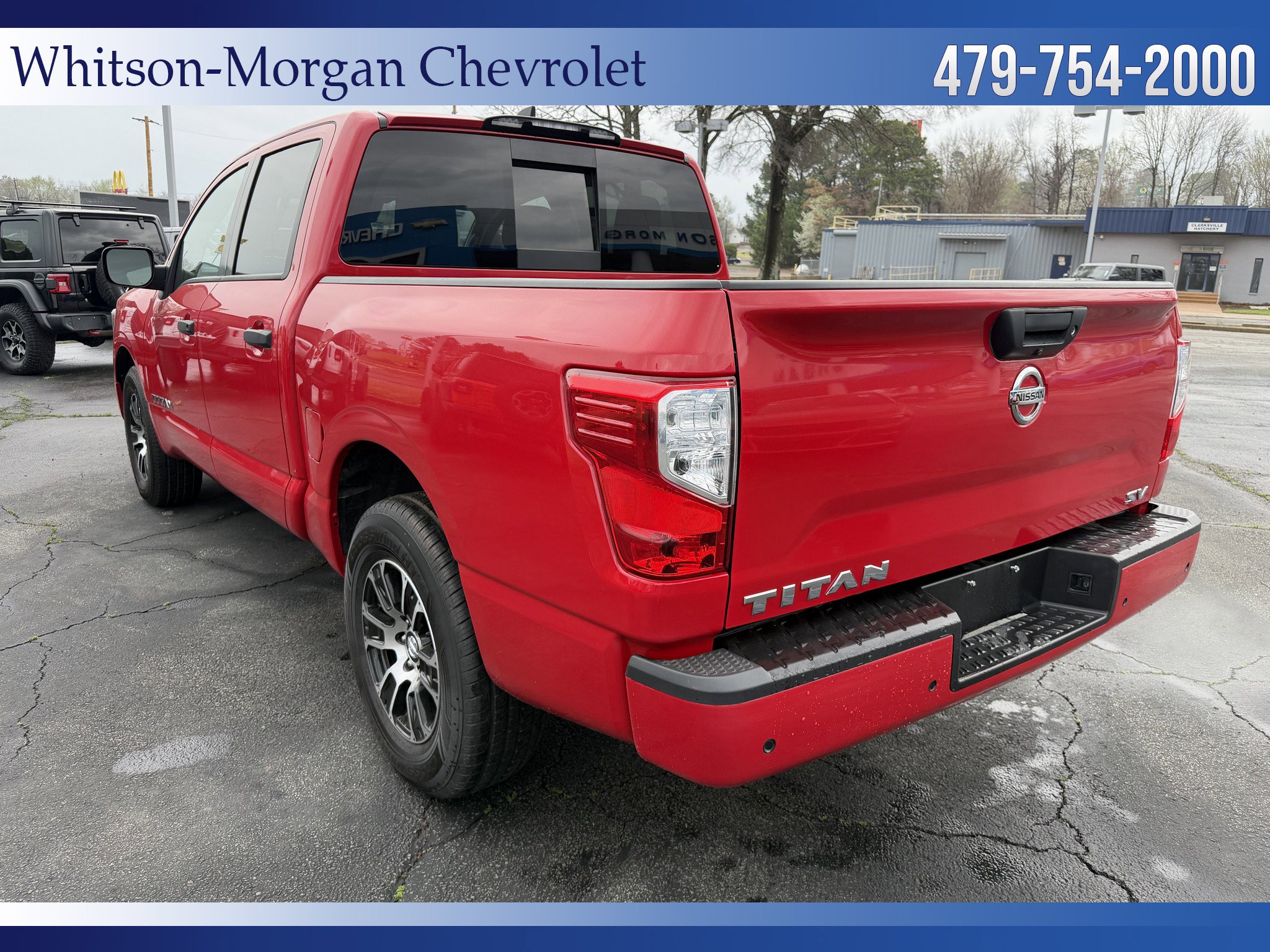 Used 2022 Nissan Titan SV image 7