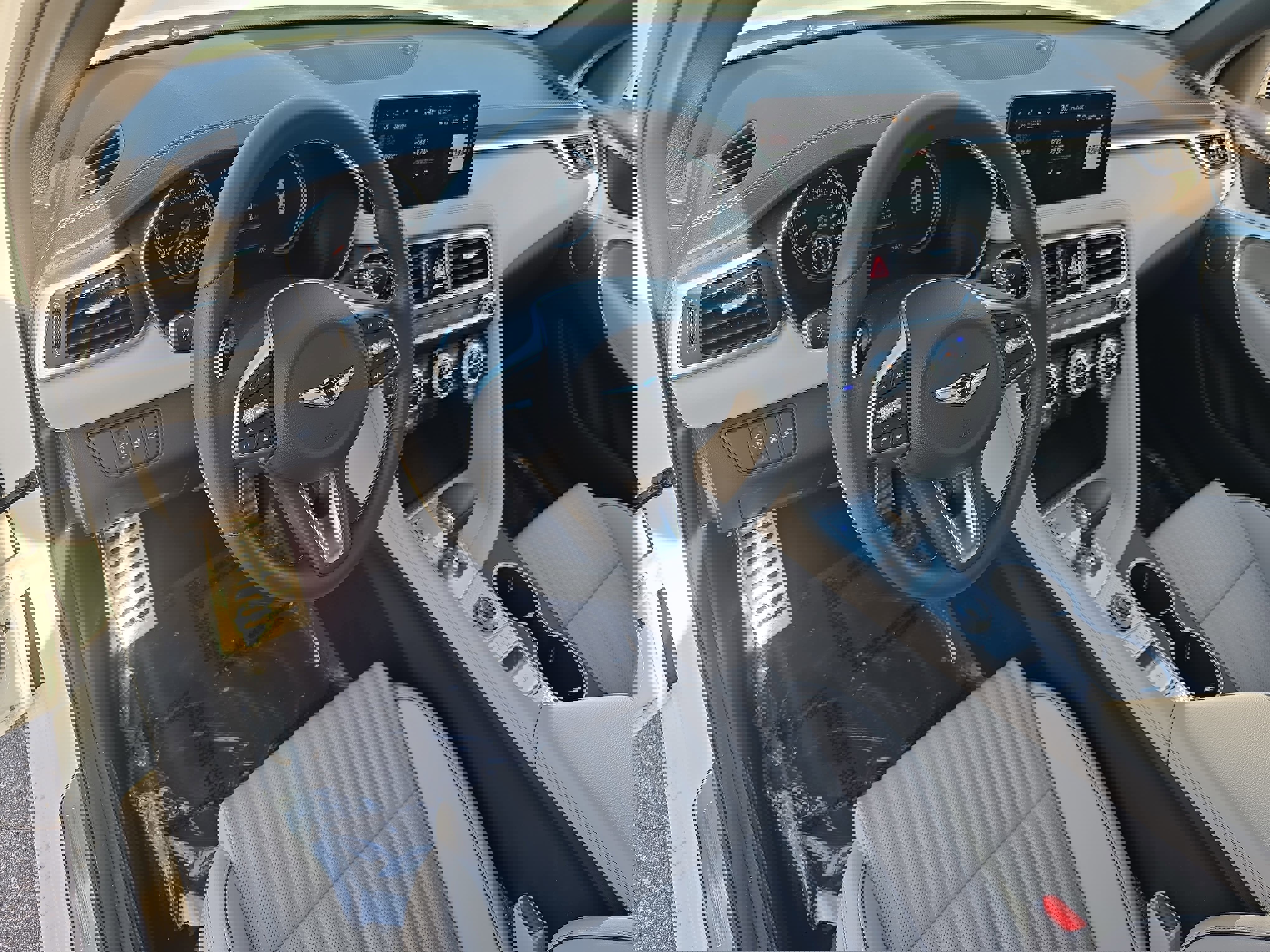 Used 2023 Genesis G70 2.0T w/ Sport Prestige Package image 15