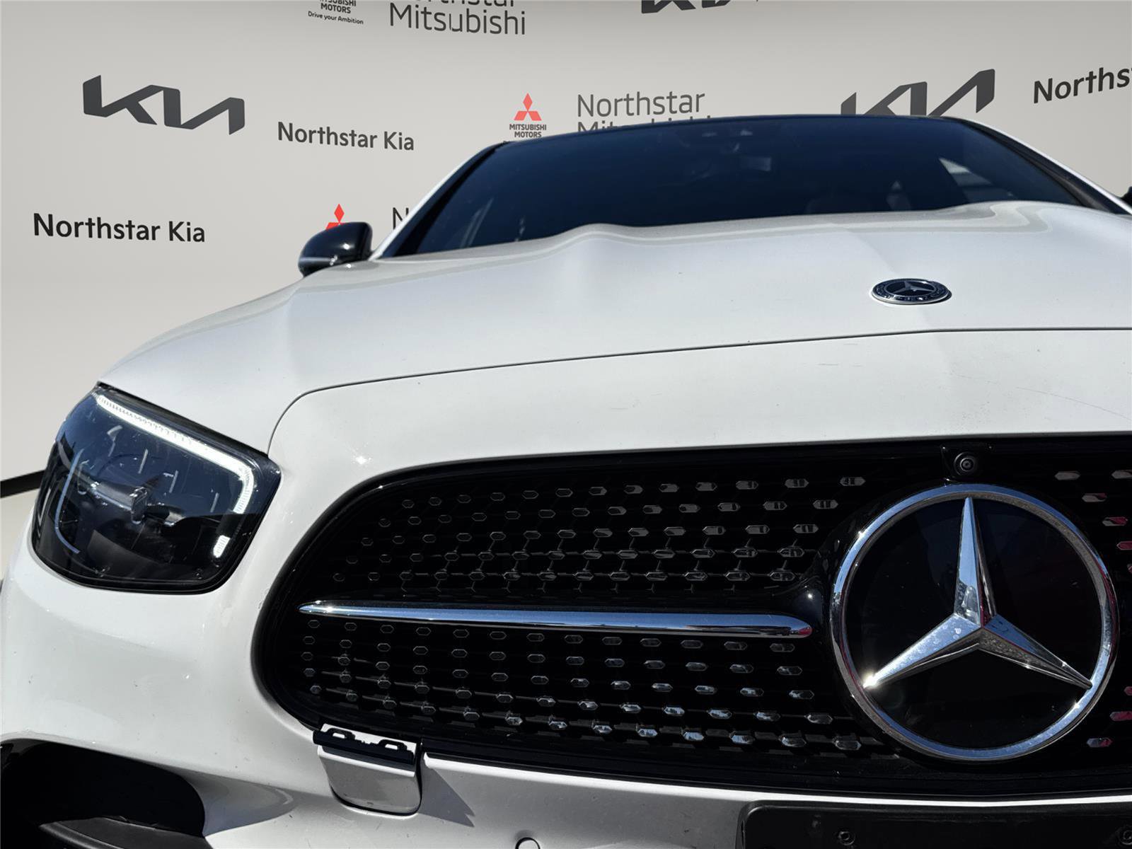 Used 2022 Mercedes-Benz E 350 4MATIC Sedan w/ AMG Line Exterior image 25