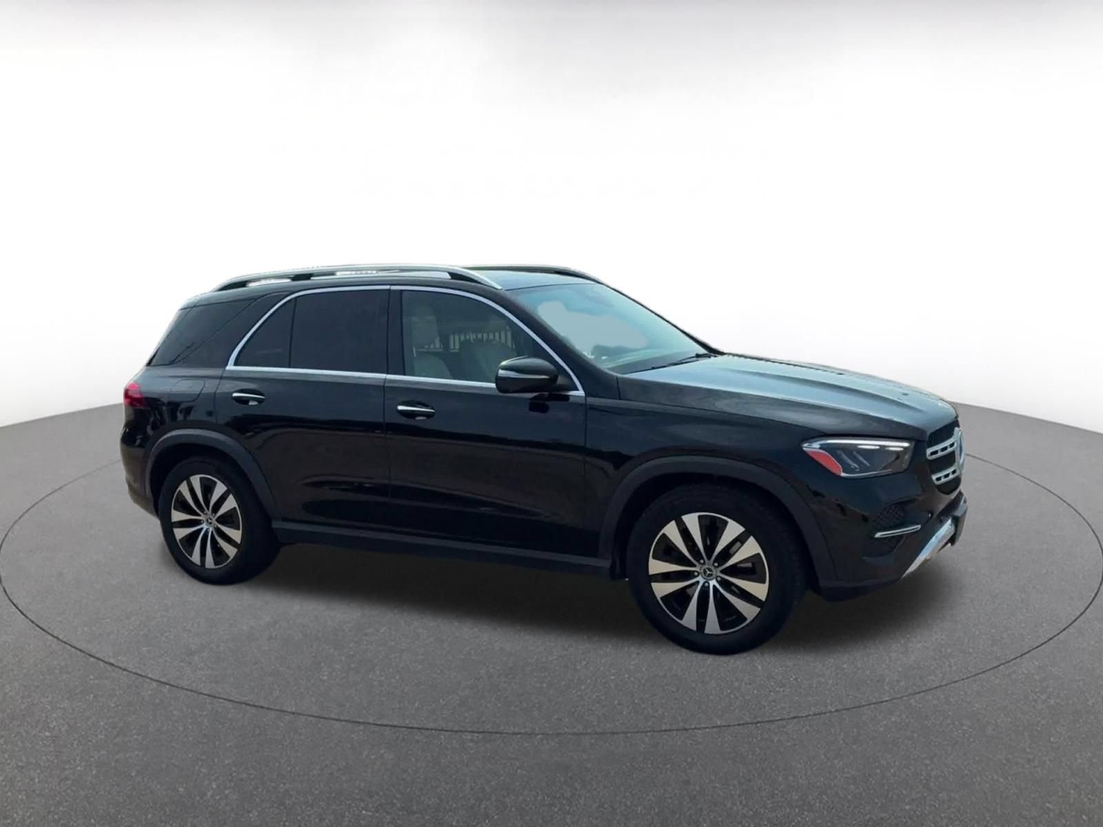 Used 2026 Mercedes-Benz GLE 350 4MATIC image 2