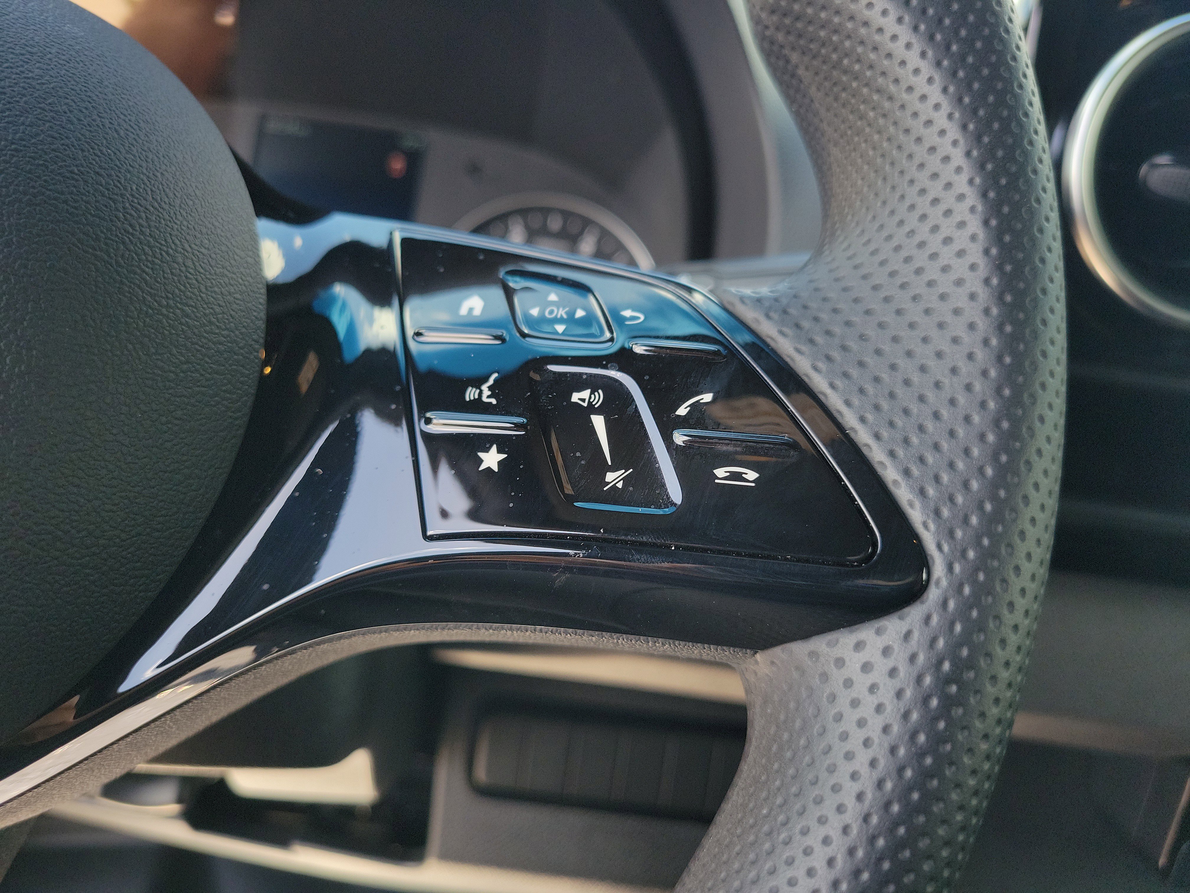 Used 2025 Mercedes-Benz Sprinter 2500 image 18