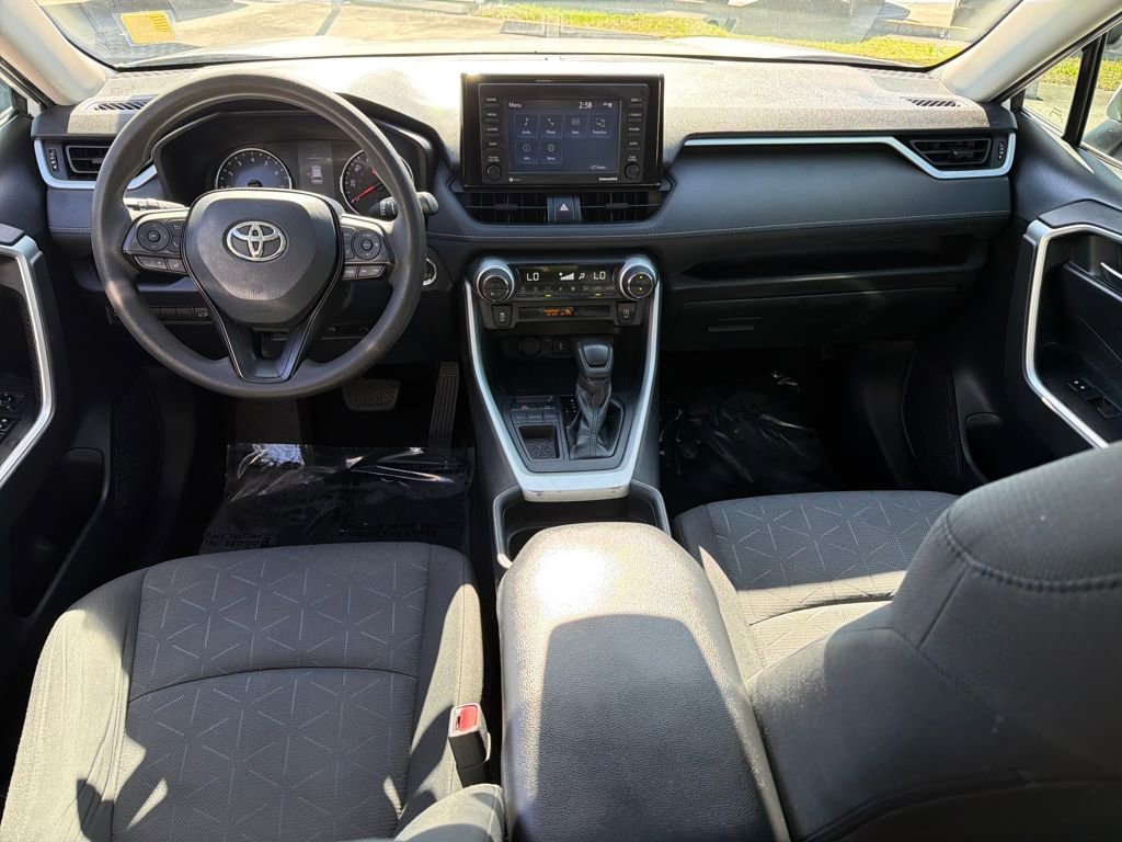 Used 2020 Toyota RAV4 XLE w/ Convenience Package image 14