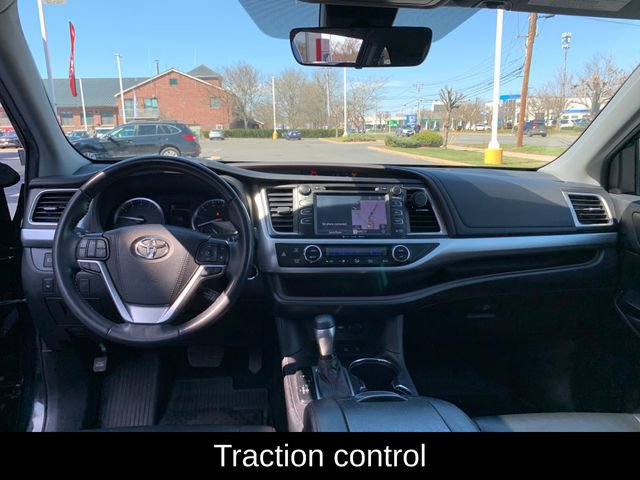 Used 2019 Toyota Highlander XLE image 16