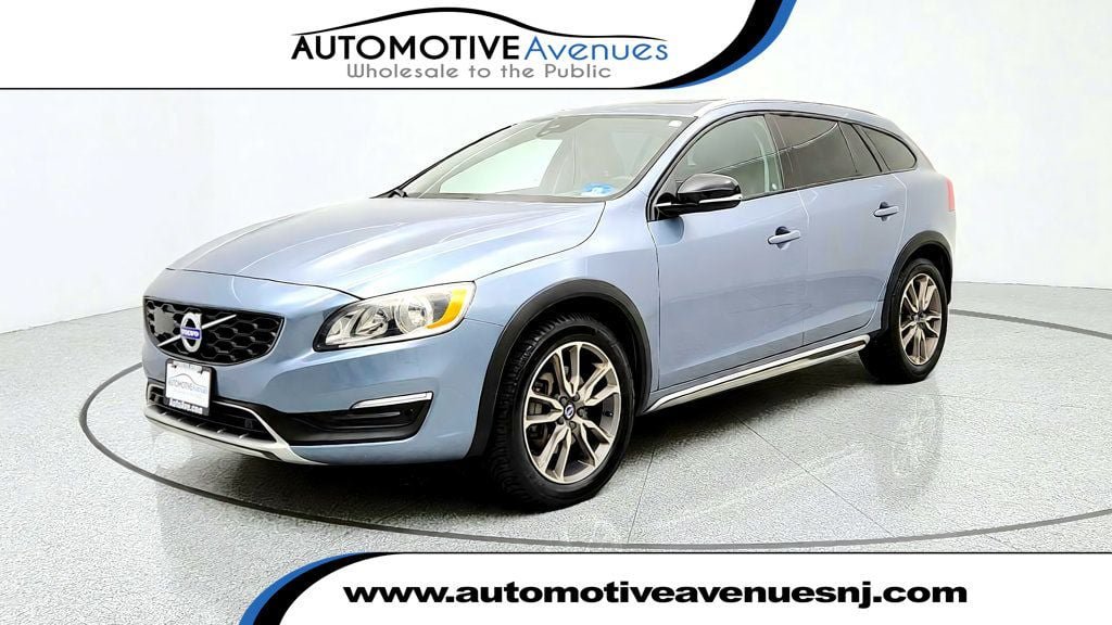 Used 2018 Volvo V60 T5 Cross Country w/ Convenience Package