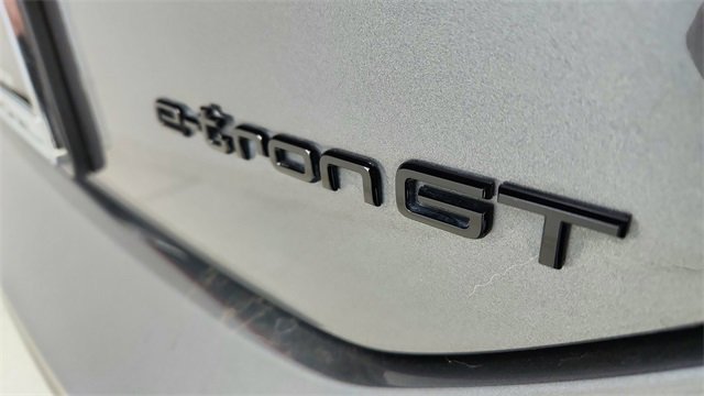 Used 2022 Audi RS e-tron GT w/ Carbon Performance Package image 17